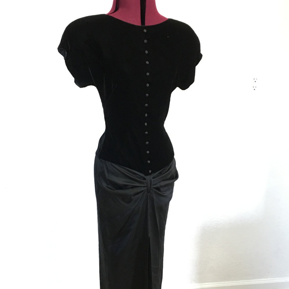Vintage Dresses & Skirts - Vintage Basile Couture Red Carpet Velvet Gown